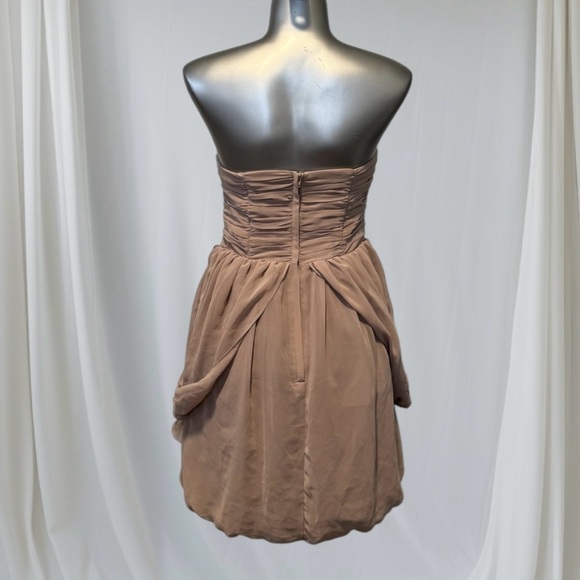 💟H&M Ruched Chiffon and Ruffled Strapless Dress - Picture 3 of 15
